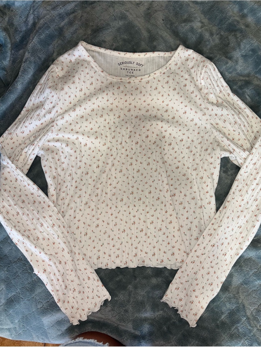 Aeropostale White Ribbed Long-Sleeve Top with Pink Floral Print